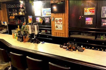 くまの穴BAR（BAR：バー）
